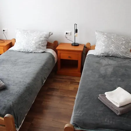 Fuchs Apartment *